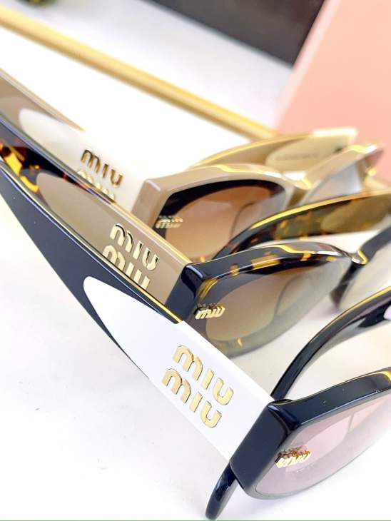 Picture of Miu Miu Sunglasses _SKUfw80050152fw